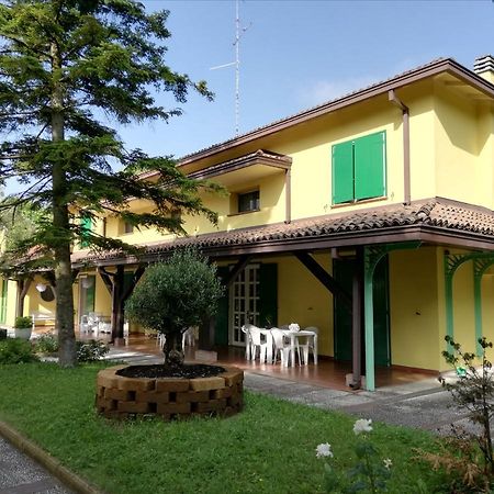 קארפי B&B Villa Dei Cigni Reali מראה חיצוני תמונה