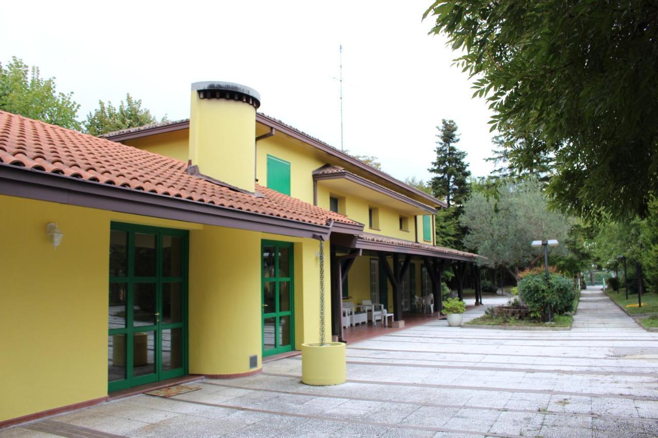 קארפי B&B Villa Dei Cigni Reali מראה חיצוני תמונה